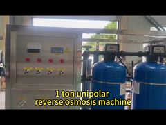 Urządzenia oczyszczające wodę odwrotną osmozą o mocy jednej tony na godzinę